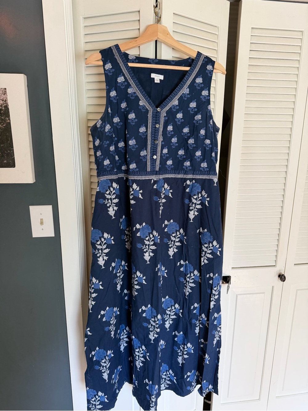 J Jill Sleeveless Navy Blue Floral Midi Dress